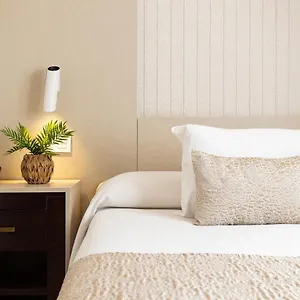 **** Hotel Plaza Del Castillo Spanien